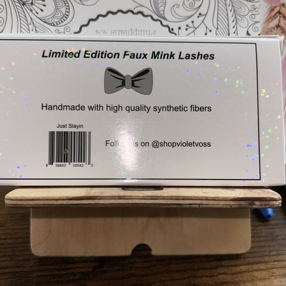 Violet Voss lashes - Picture 2 of 2